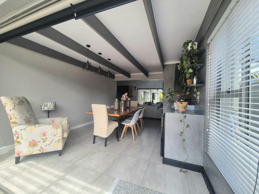 3 Bedroom Property for Sale in Blue Mountain Village Western Cape